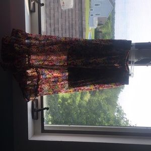 A beautiful flowery and summery skirt in kids :)